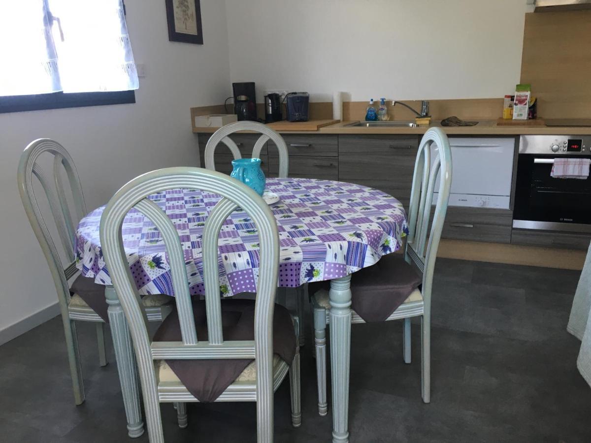 Appartement T2 Independant Dans Maison Pugny-Chatenod Екстериор снимка
