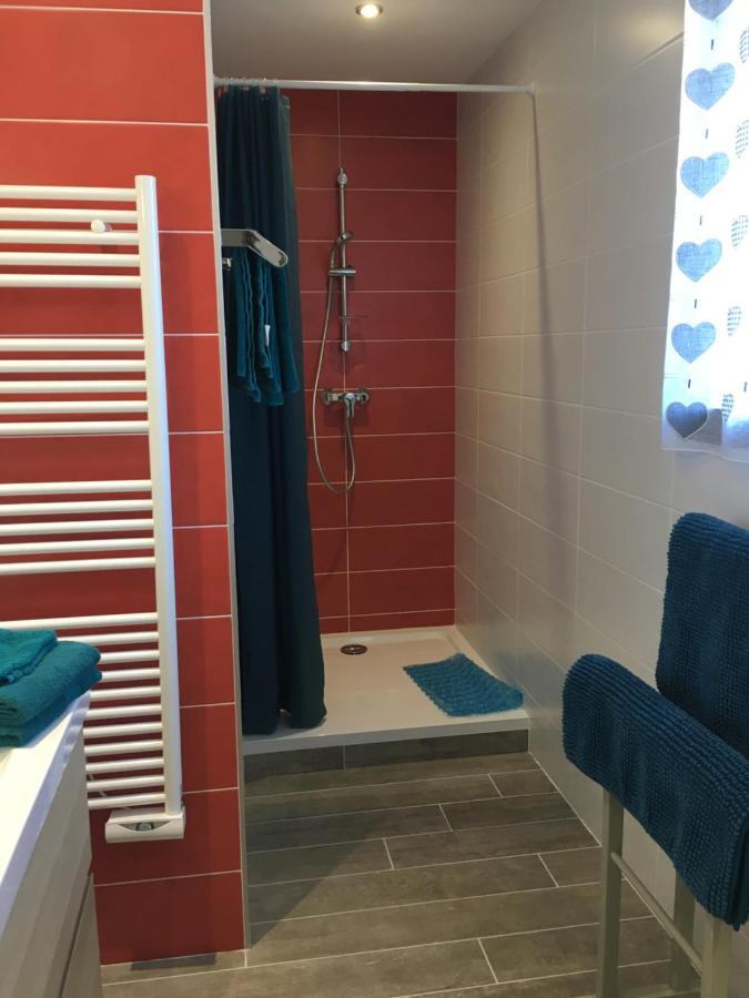 Appartement T2 Independant Dans Maison Pugny-Chatenod Екстериор снимка